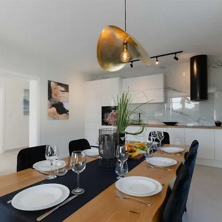 Amare * Donji Zemunik