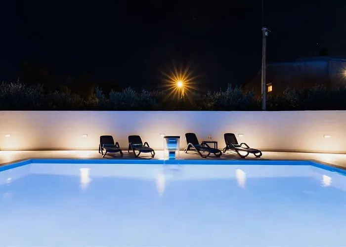 Amare Villa *