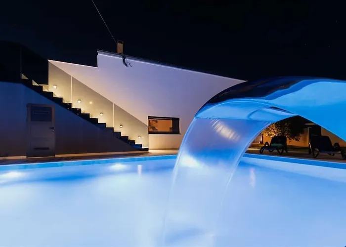 Amare Villa *