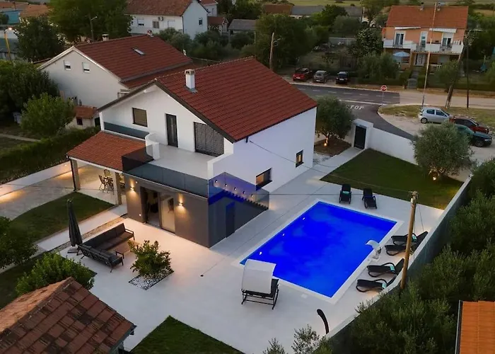 Villa Amare Donji Zemunik