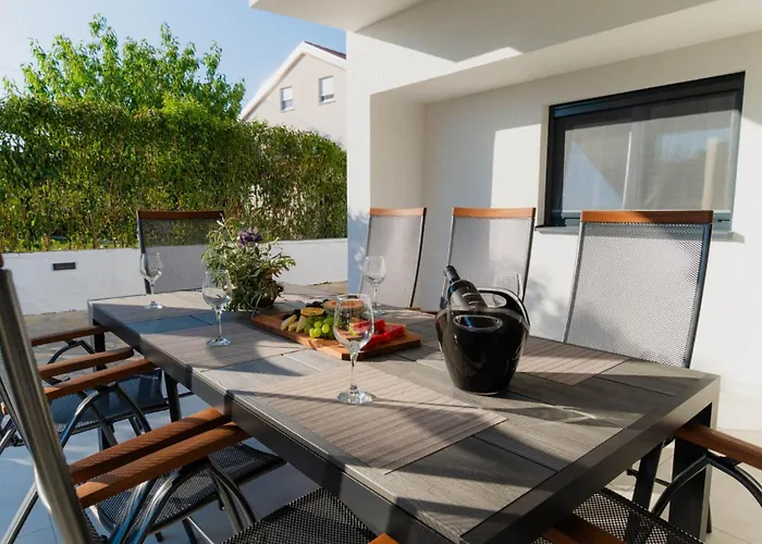 Amare * Donji Zemunik